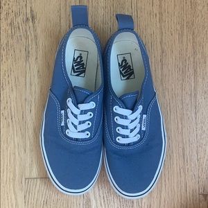 Vans kids shoes in blue, slip on